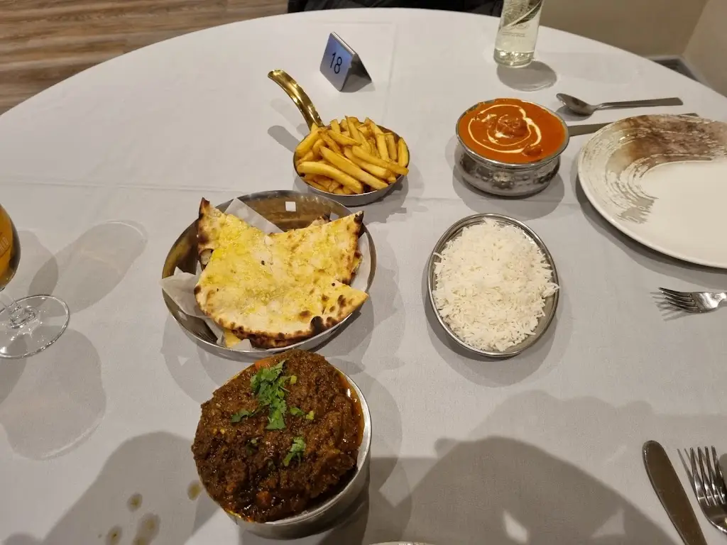 Sandy_The New India Gates_Bilston_review