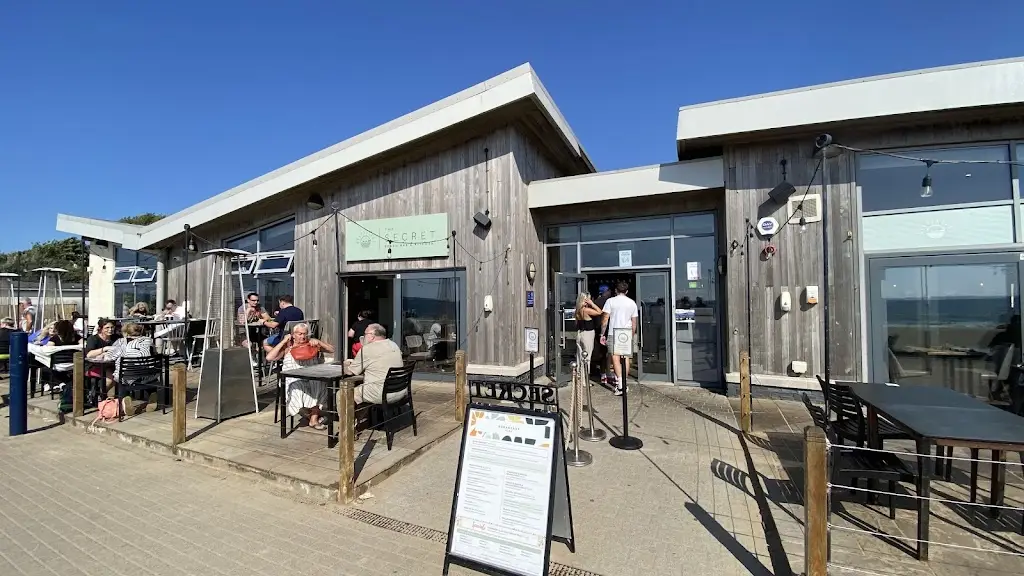 Richard Paul Quinlog_The Secret Beach Bar & Kitchen_Crofty_review