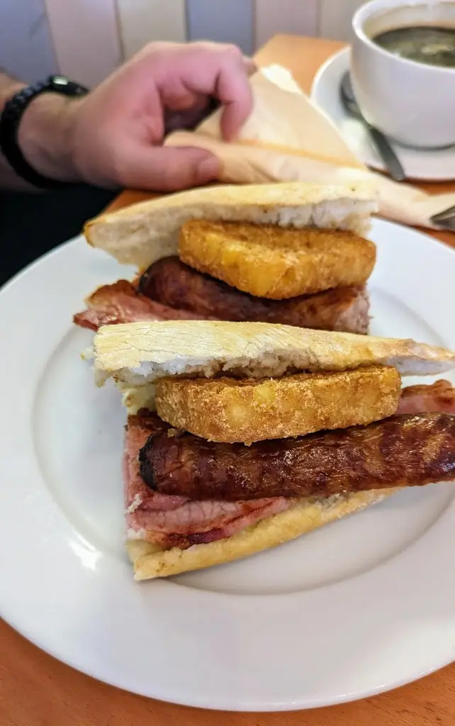 Menu_Cariad Cafe_Crofty_image_6