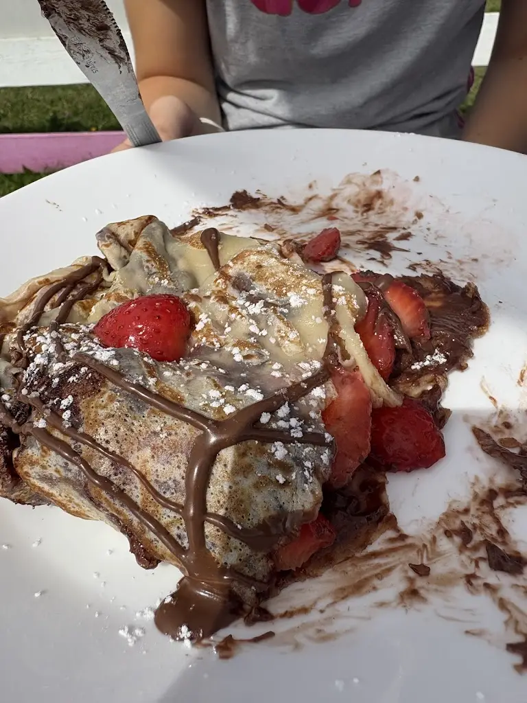 Rachel Willcox_Crazie Crepes Cafe_Burry Port_review