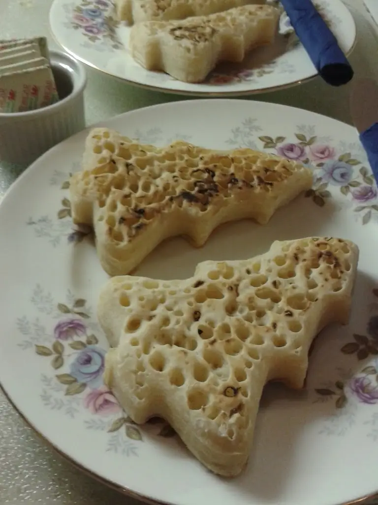 Menu_Harbour Light Tearoom_Burry Port_image_7