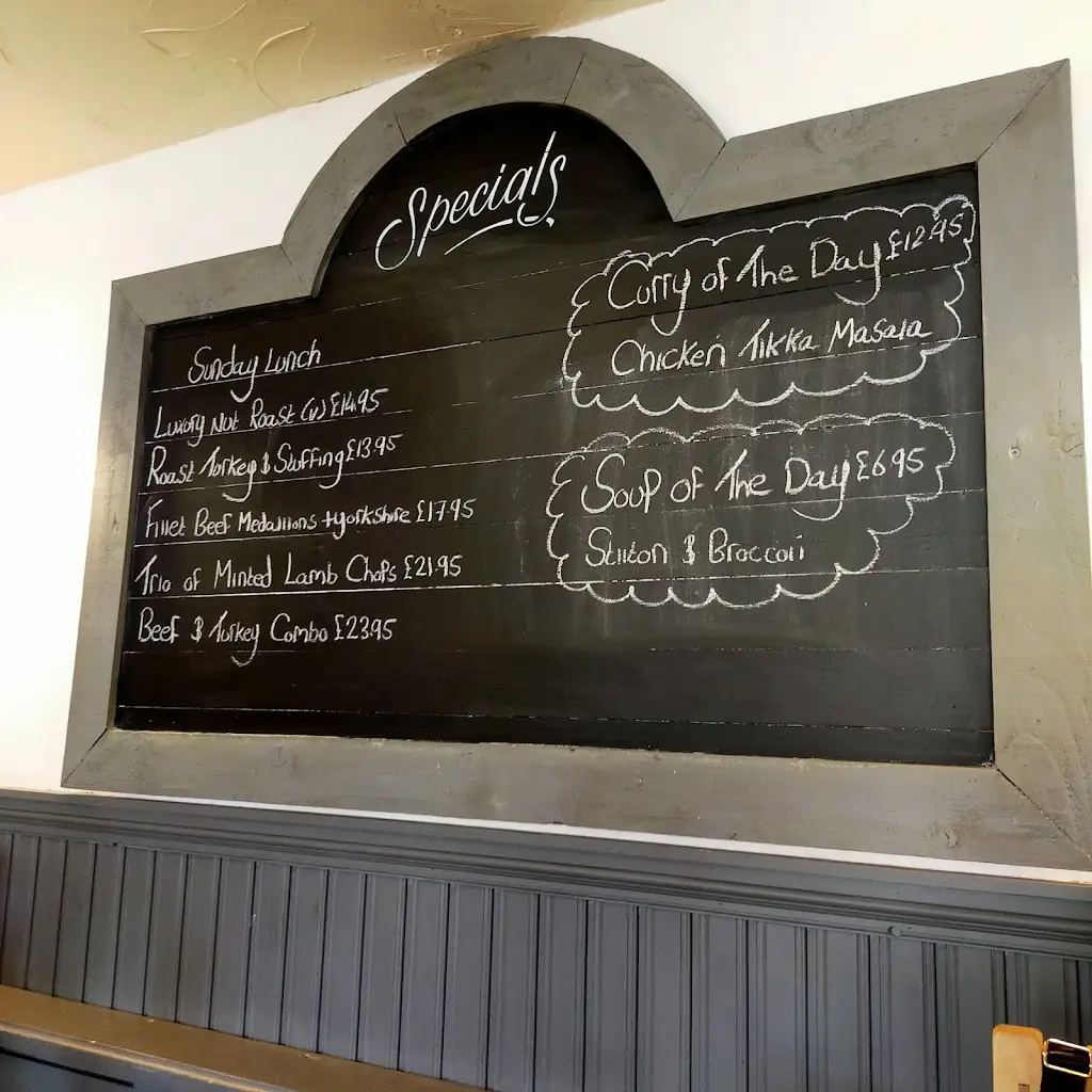 Menu_Y Bryngwyn Newydd_Burry Port_immagine_1