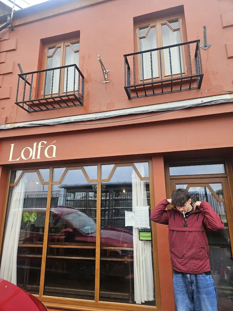 Lewis 803_Caffi Lolfá_Burry Port_review