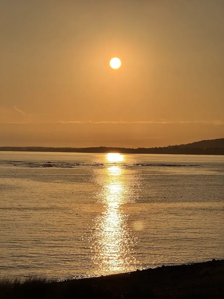 Andrea Simpson_St.Elli's Bay_Burry Port_review