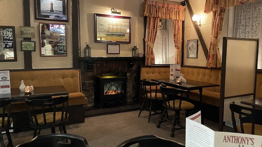 hvp studios_Anthony's Hotel_Burry Port_review