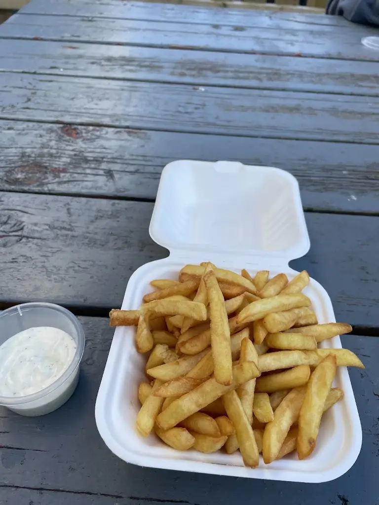 Heledd Ryan_PEPPINO'S PIZZA_Burry Port_recensione