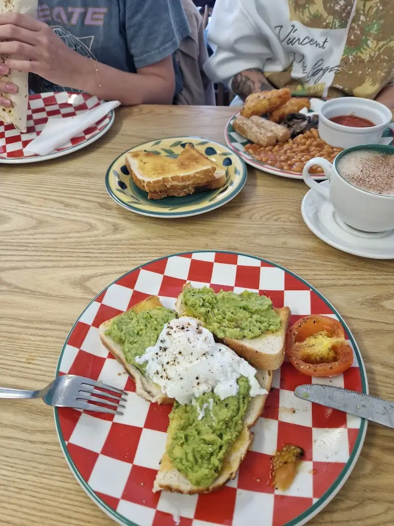 Milena Chmielarz_Aubrey's Café_Burry Port_review