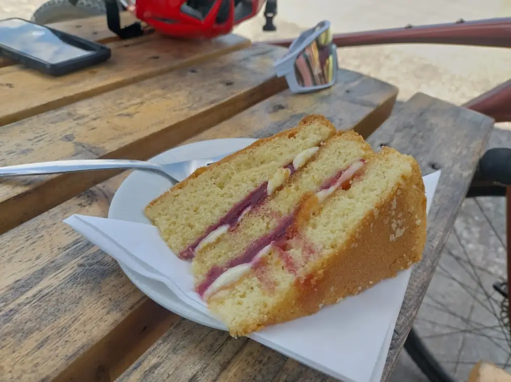 Simon & Lyndsey_Pavilion Café_Burry Port_review