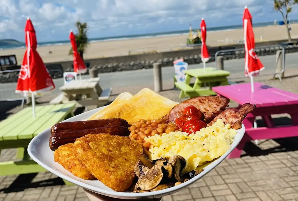 Pavilion Café_Burry Port_slider_image_2