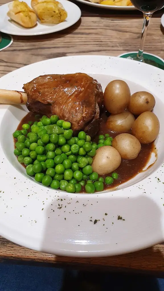 Shelly M (Arc Of Colour)_The Gradon_Crynant_review