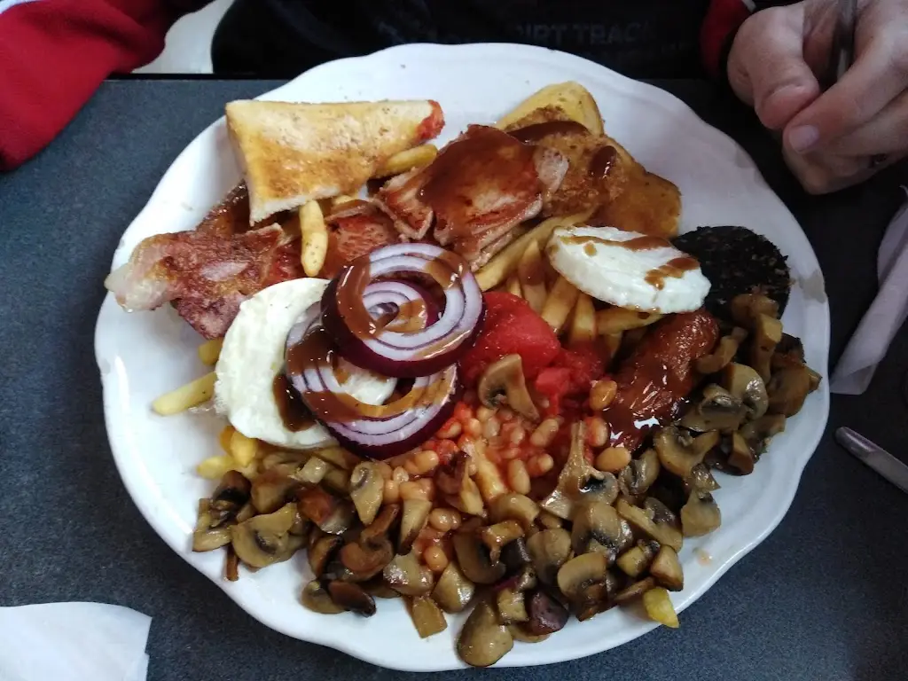 furry bugs_Cafe Jas_Cross Hands_review