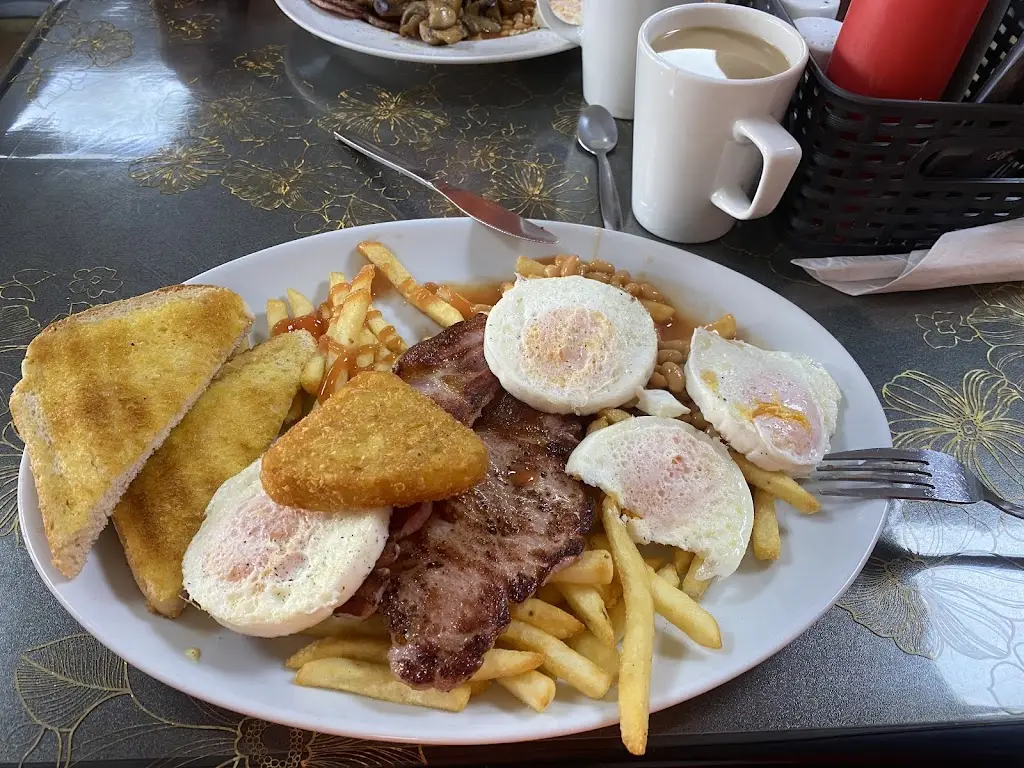 Cafe Jas_Cross Hands_slider_image_2