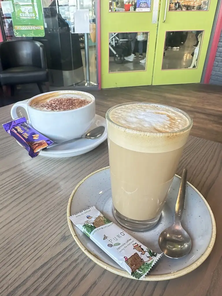 Cafe Jas_Cross Hands_slider_image_3