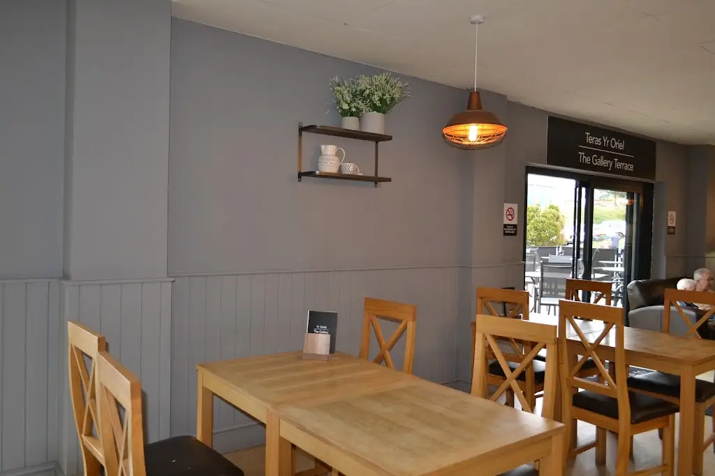 Yr Oriel Restaurant, Leekes Cross Hands_Cross Hands_slider_image_3