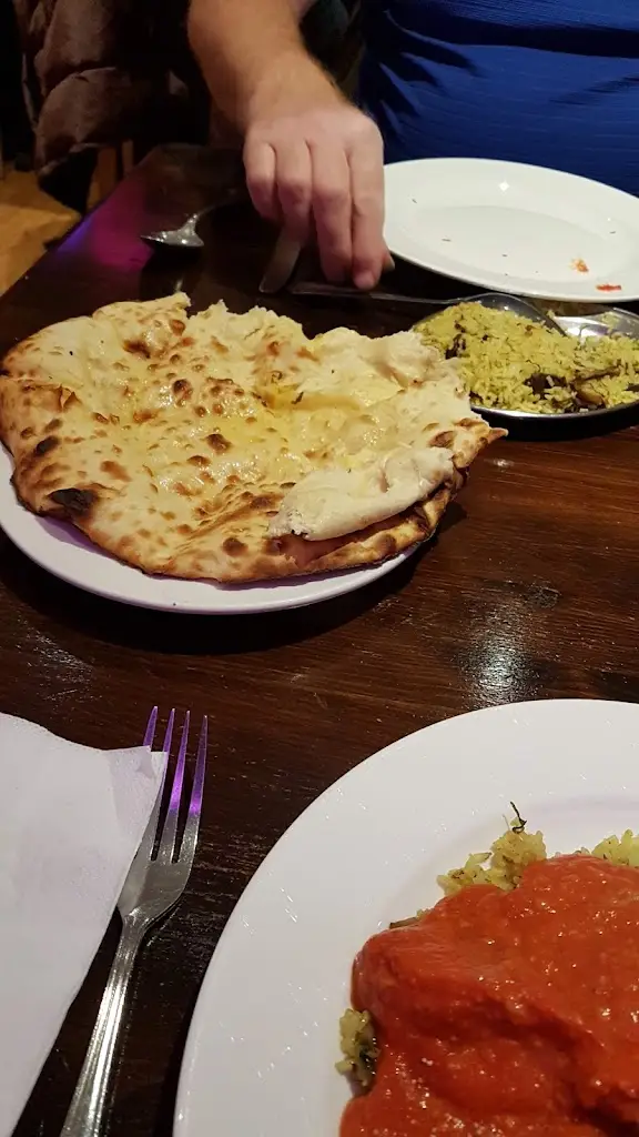 Menu_Dwbis_Cross Hands_image_2