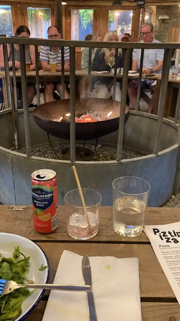 Beth Cameron _Pizzatipi_Cardigan_review