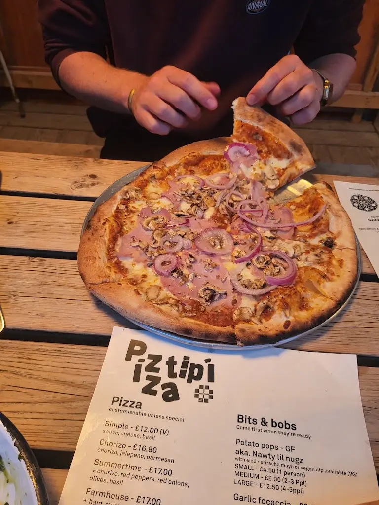 Aaron Marsh_Pizzatipi_Cardigan_review