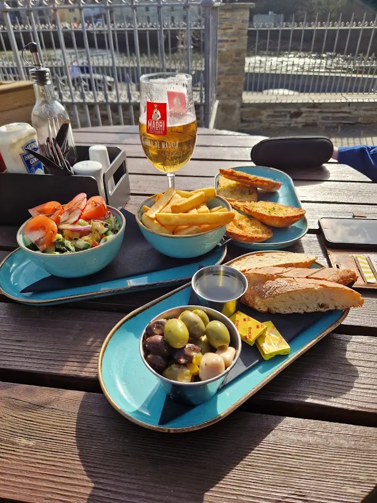 Emma Louise_The Grosvenor_Cardigan_review