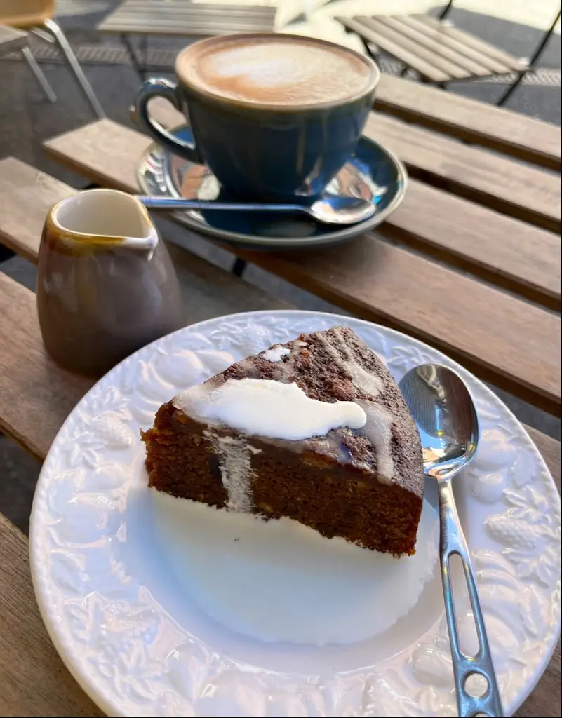 Menu_Crowes_Cardigan_image_2