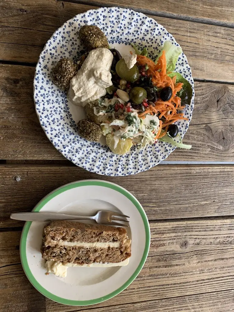 Menu_Crowes_Cardigan_image_6