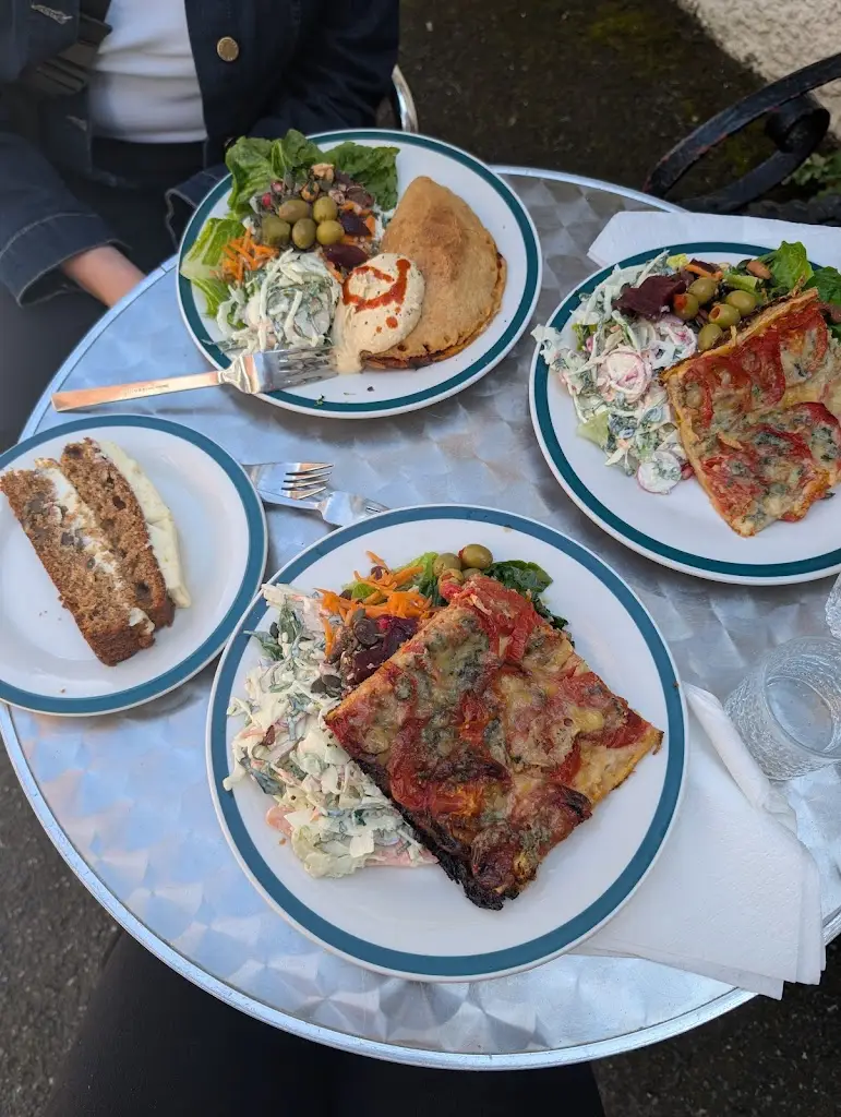 Noni Nabors_Crowes_Cardigan_review