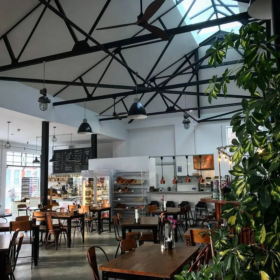 Crwst_Cardigan_slider_image_1