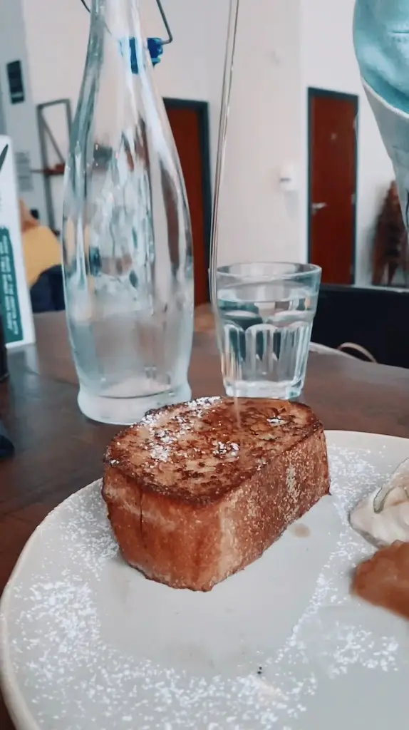 Crwst_Cardigan_slider_image_2