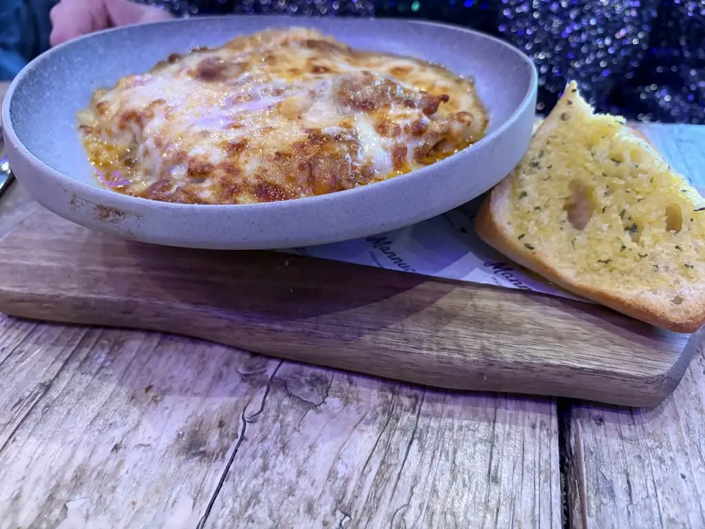 Menu_Mannucci’s Italian Restaurant_Cardigan_image_5