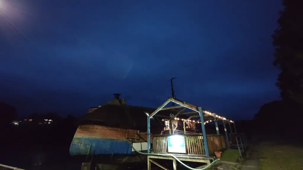 rachel randell_Shampan Cardigan Restaurant_Cardigan_review