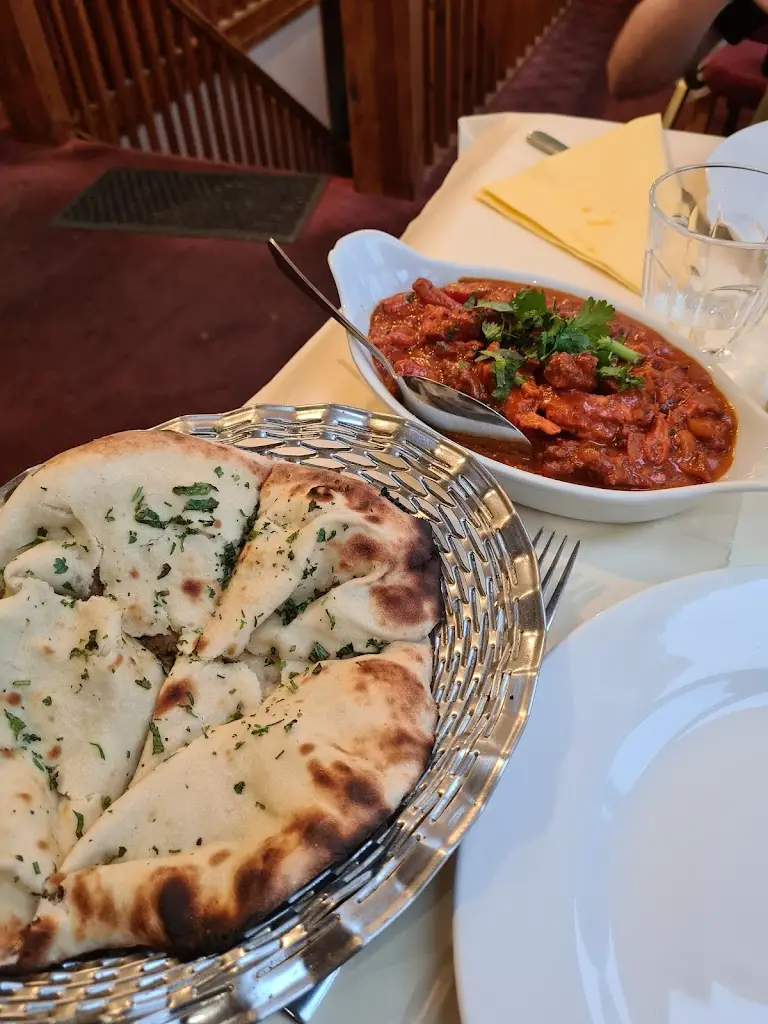 Shampan Cardigan Restaurant_Cardigan_slider_image_2