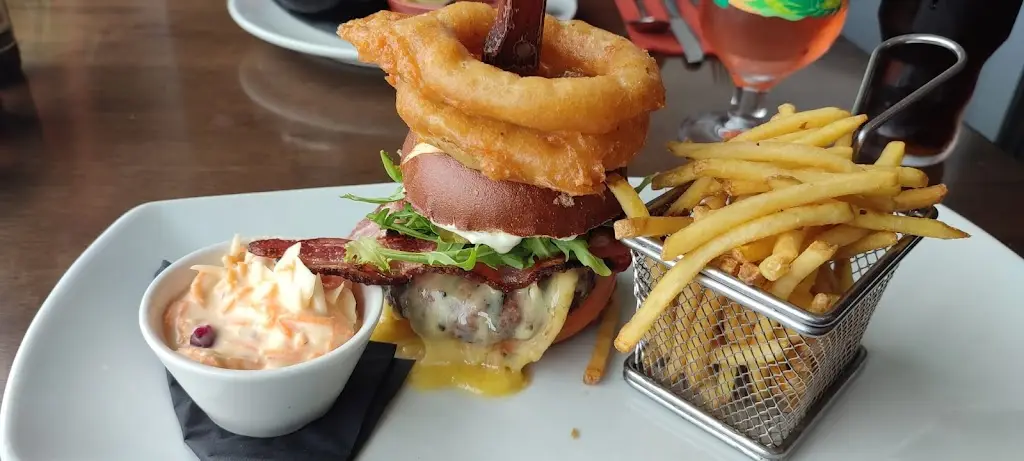 Laura Lowe_Awl Mor Restaurant_Cardigan_review