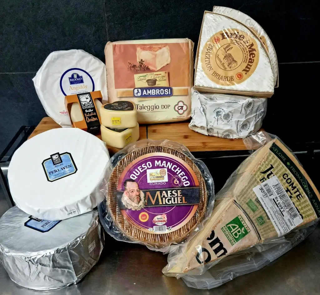 Menu_Belotti's_Cardigan_image_4