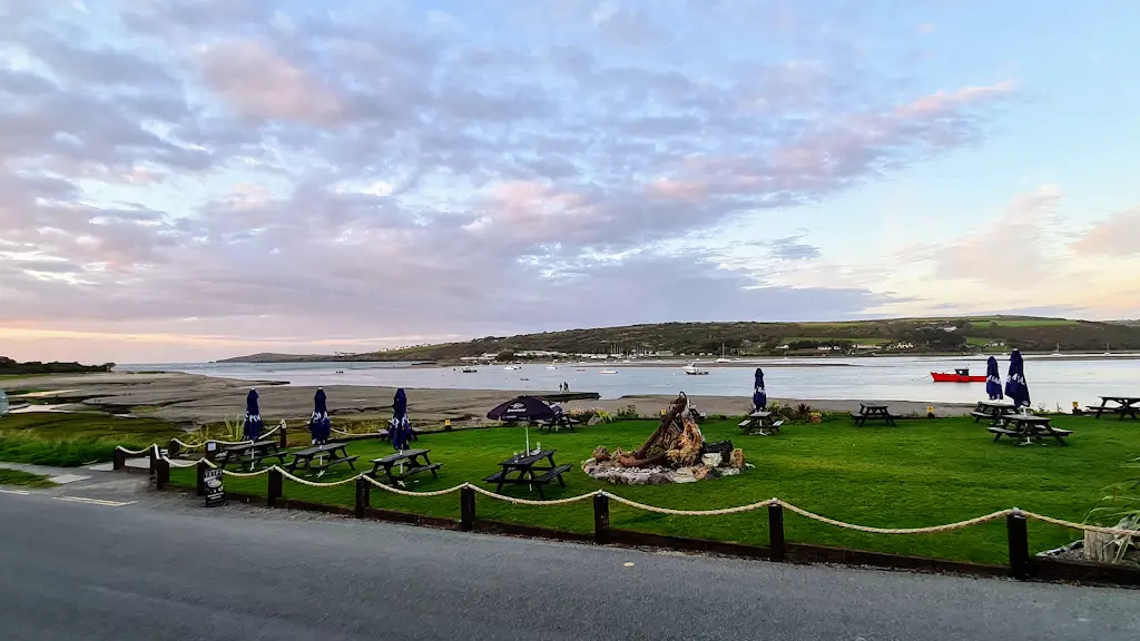 Teifi Waterside Hotel_Cardigan_slider_image_3