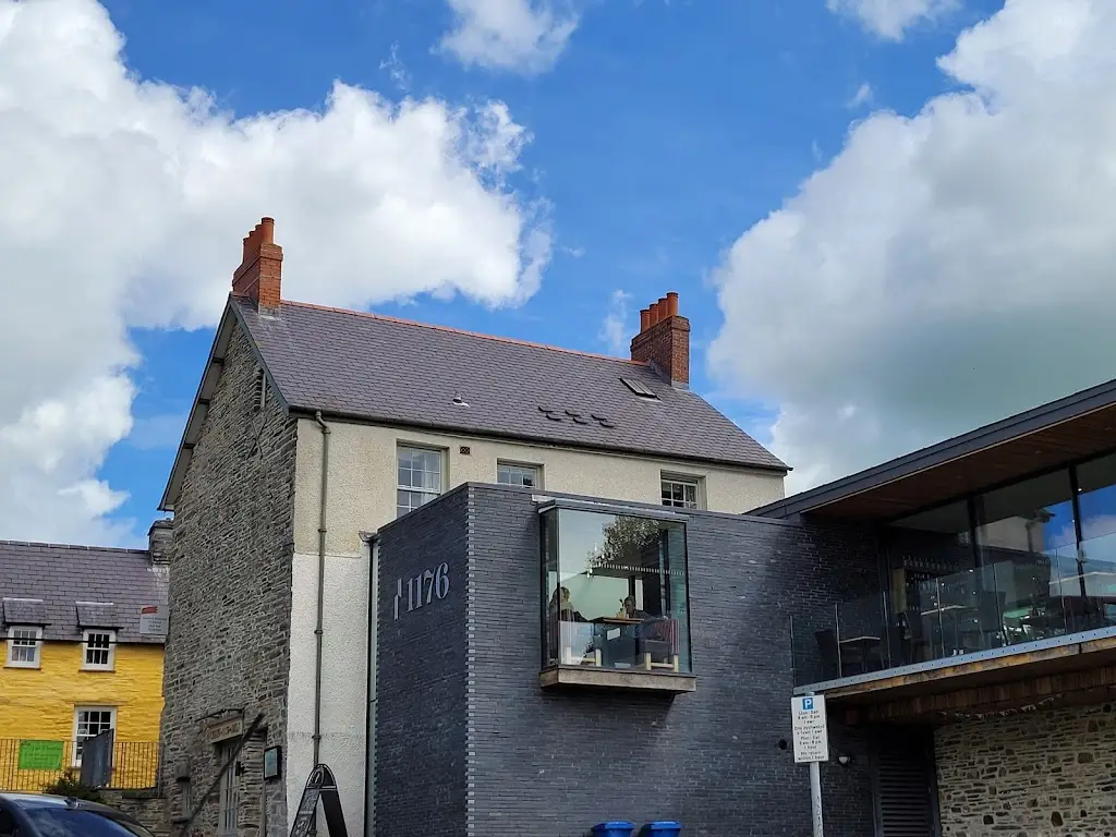 Cegin 1176_Cardigan_slider_image_3