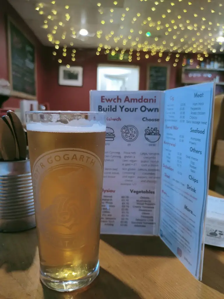 Menu_Gallt Y Glyn Hostel - Pizza a Peint_Deiniolen_image_8