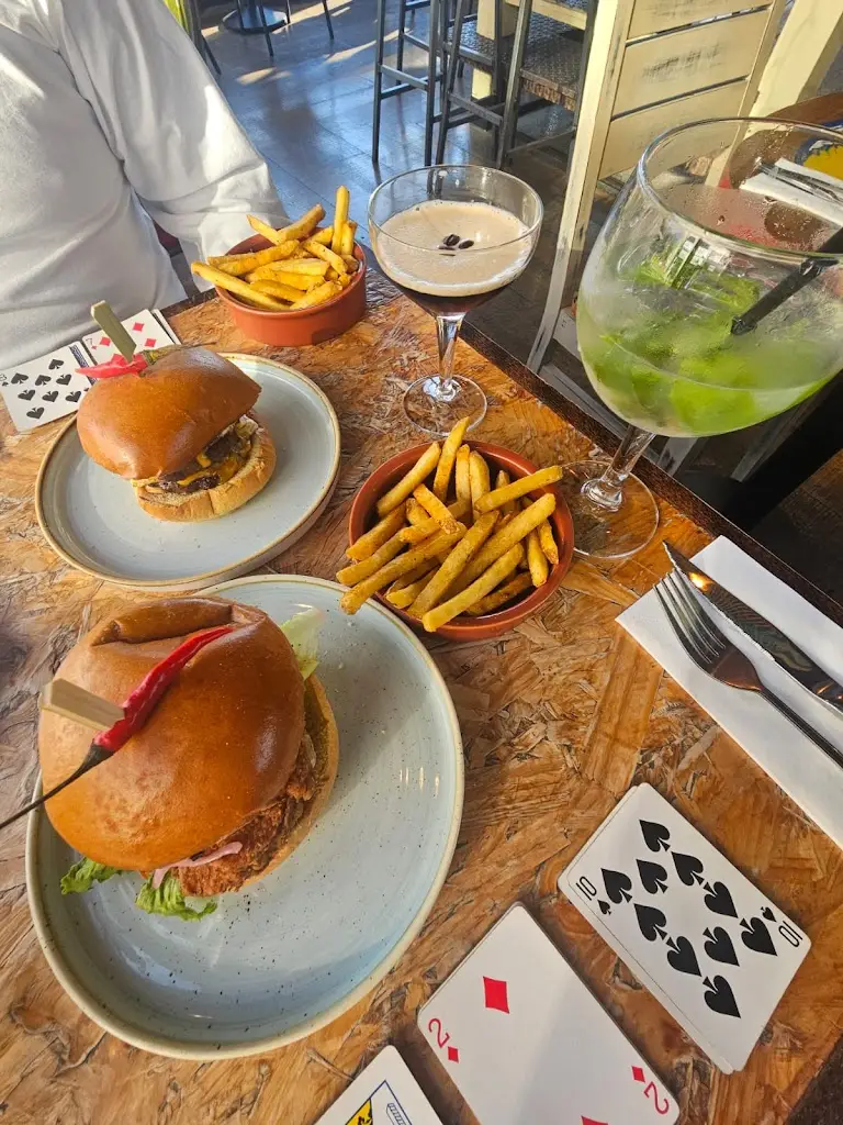 carwyn miles_Turtle Bay Swansea_Cwmafan_review