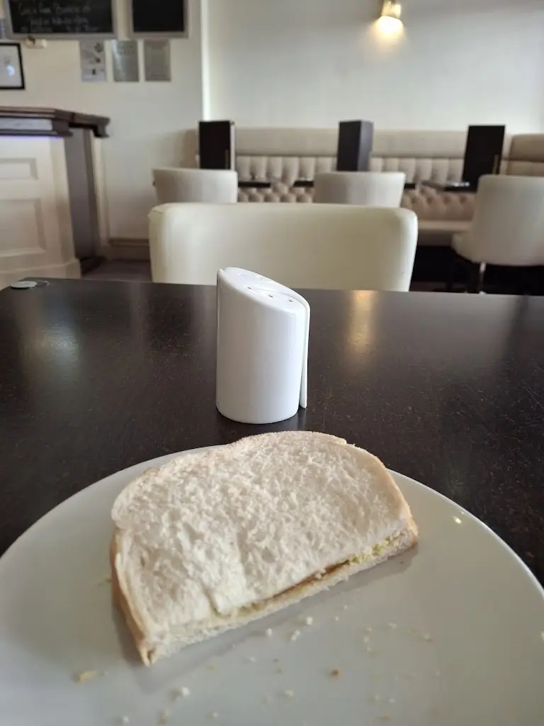 Dave Oconnor_Morgan's Wine Bar_Ebbw Vale_review