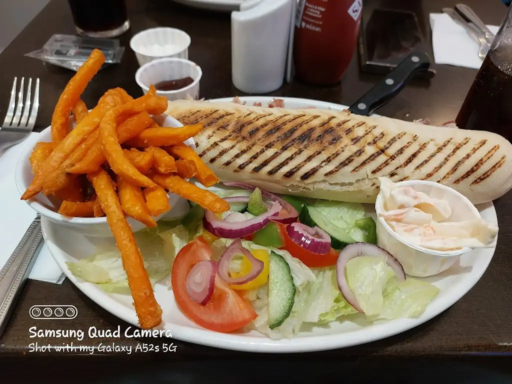 Morgan's Wine Bar_Ebbw Vale_slider_image_3