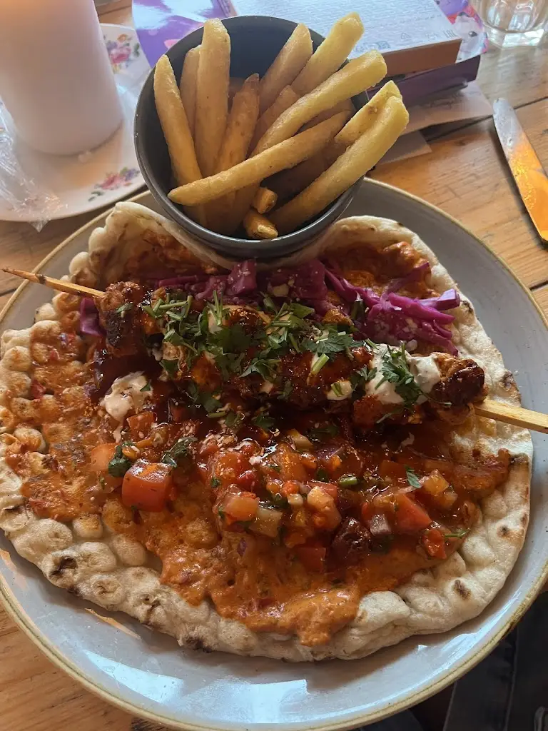 Natalie Bevan_Carro Lounge_Cwmbran_review