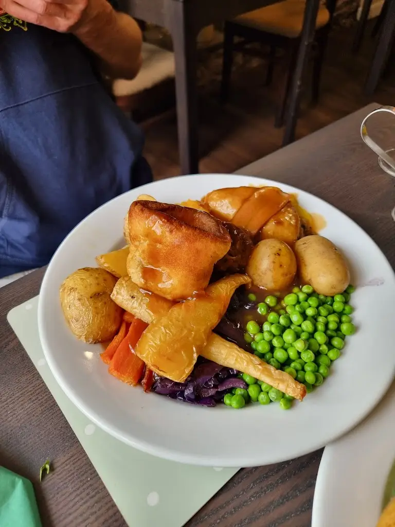 Menu_The Queen Inn_Cwmbran_image_5