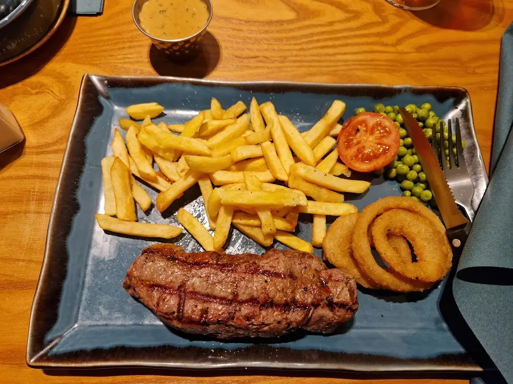 Harvester St Davids - Cwmbran_Cwmbran_slider_image_3