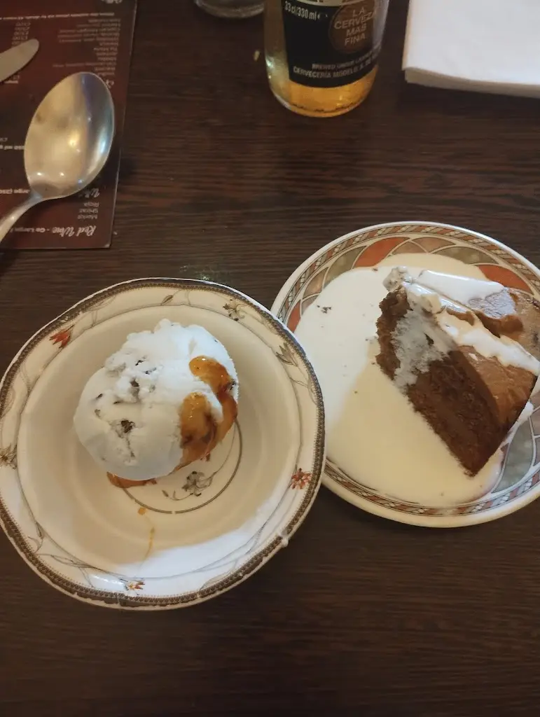 Menu_Tiffins_Cwmbran_immagine_9