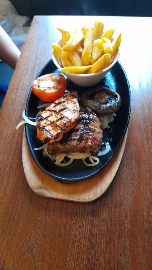 Menu_Three Blackbirds Inn_Cwmbran_image_8