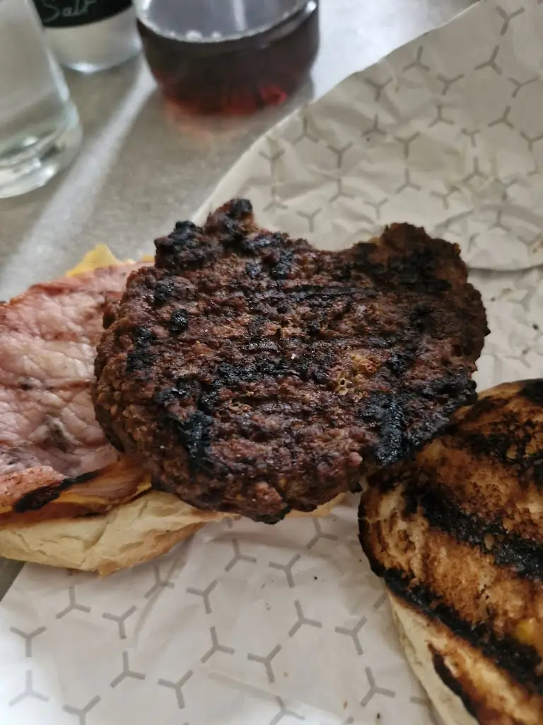 Les Glover_The Crow's Nest_Cwmbran_review