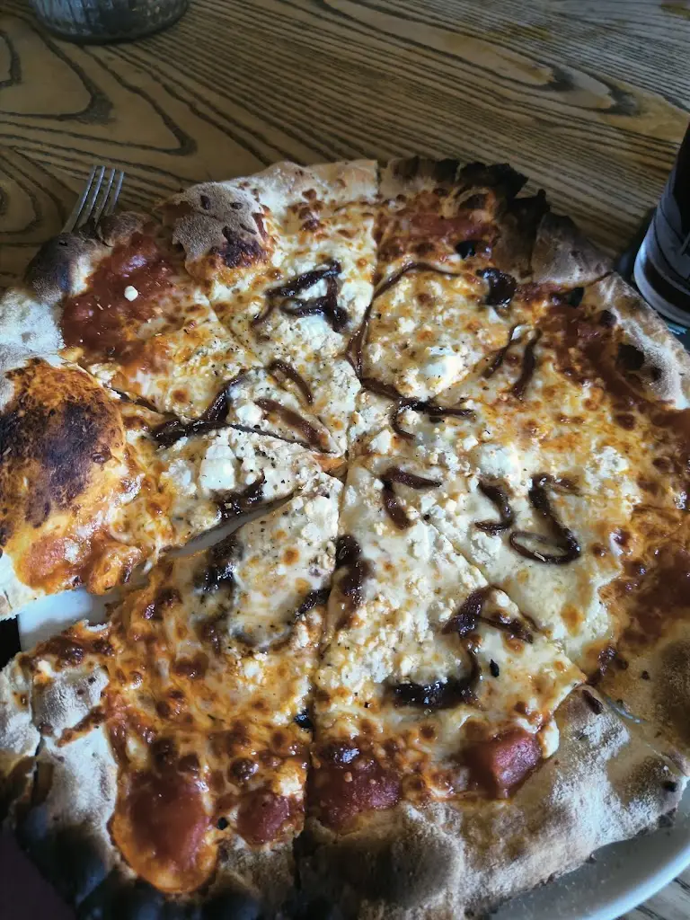 Jessie Shedden_The Bush Inn_Cwmbran_review