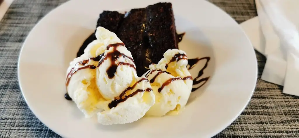 Menu_Cwrt Henllys Hotel_Cwmbran_image_6