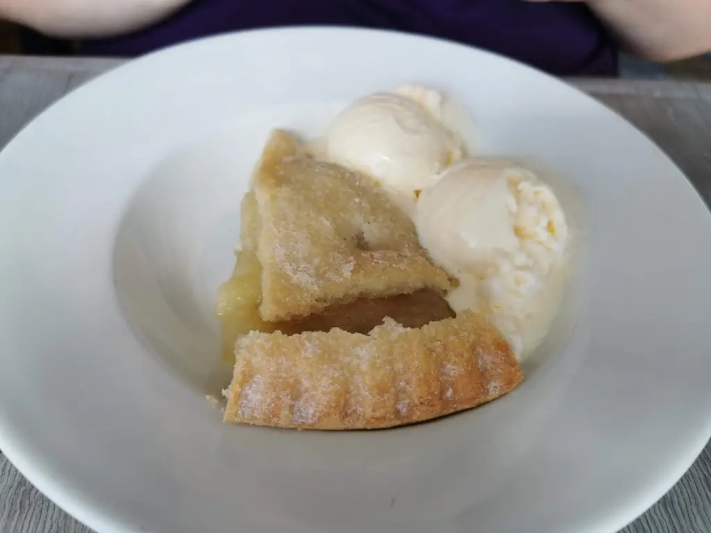 Menu_Cwrt Henllys Hotel_Cwmbran_image_8