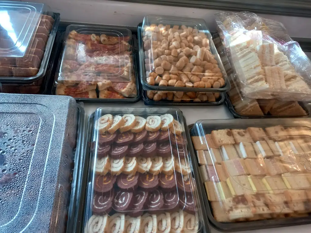 Menu_The Ynyscynon Inn_Cwmbach_image_7