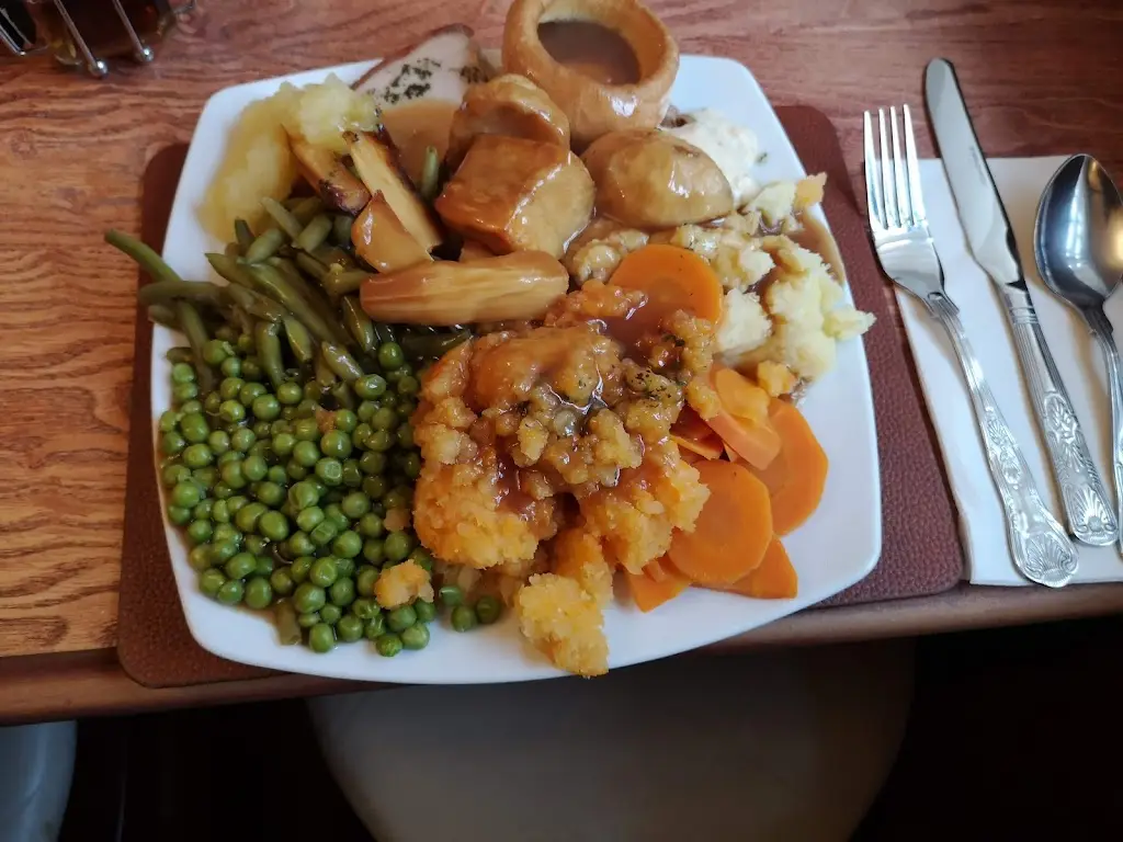 Menu_The Ynyscynon Inn_Cwmbach_image_9