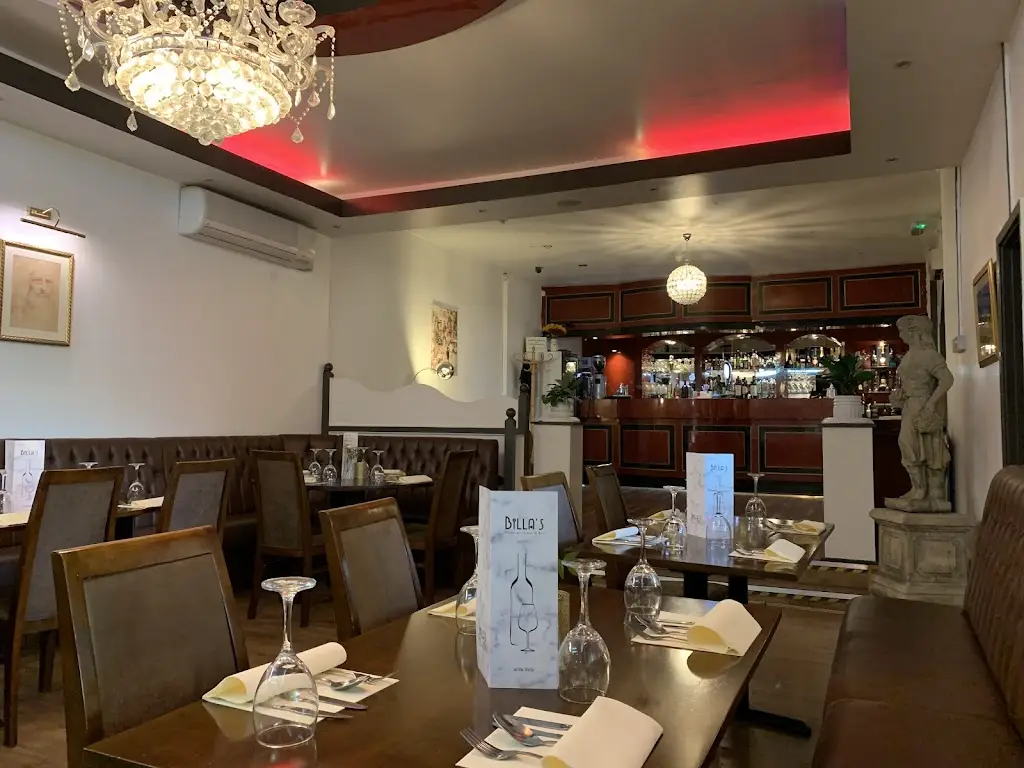 Billa's Italian Restaurant and Bar restaurant in Cwmbach